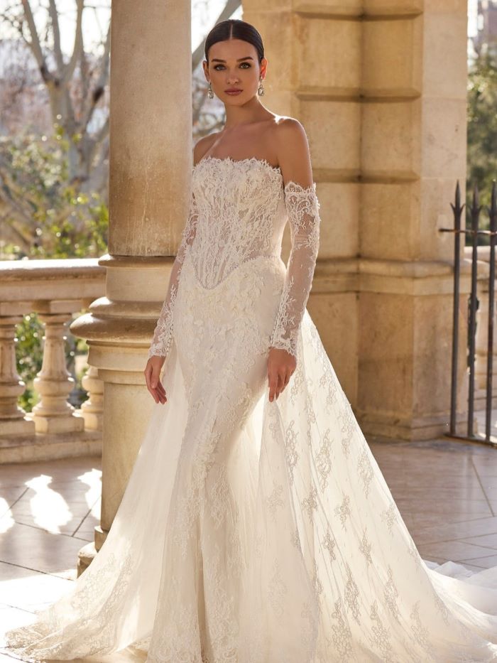 Lace Detail Knee-Length Dress