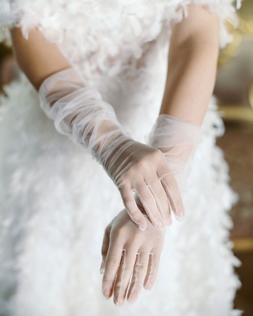 Lace Gloves