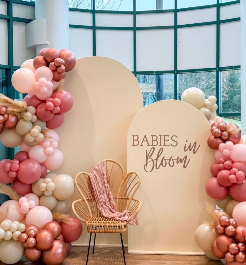 Balloon Garlands with Soft Tones