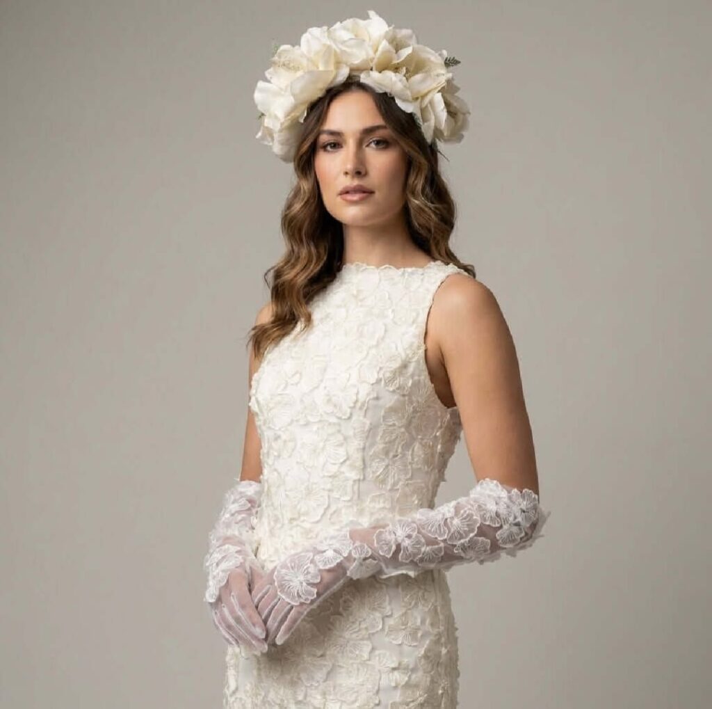 Lace Fingertip Wedding Gloves